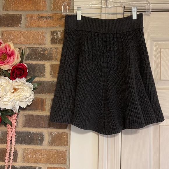 GAP skater skirt - Picture 1 of 4